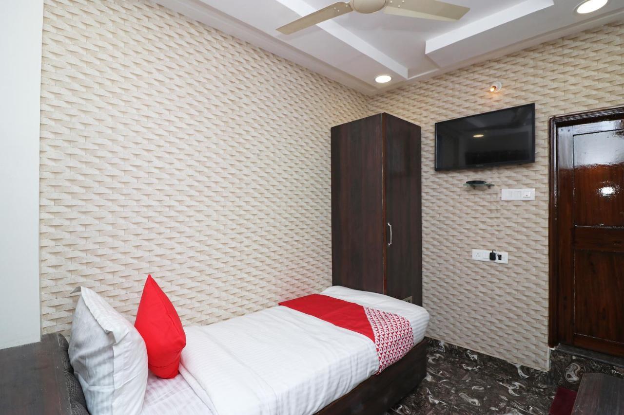 Oyo Hotel Prerna Rāipur Екстериор снимка